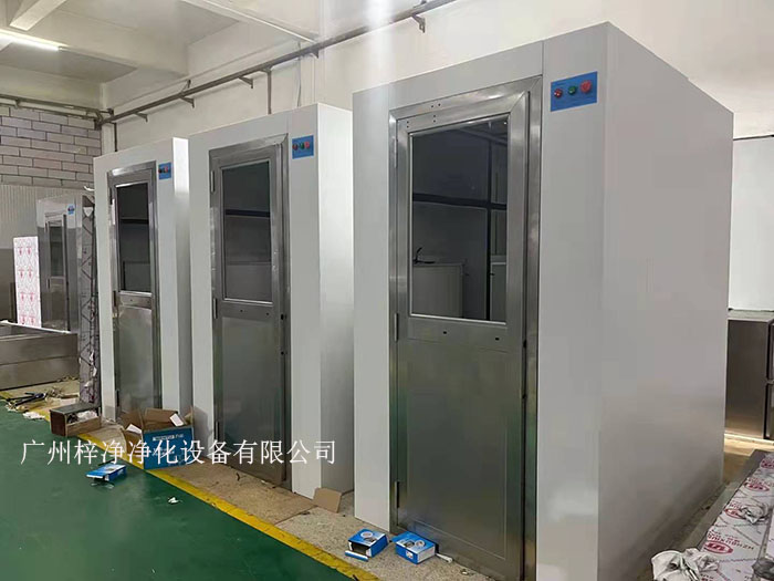風淋室主要用于人員凈化